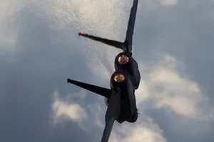 Syria tuyên bố bắn hạ máy bay, tên lửa của Israel