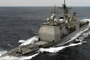 Mỹ điều tàu chiến áp sát quần đảo Hoàng Sa