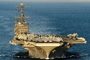 Mỹ điều siêu tàu sân bay đến Trung Đông đối phó Iran