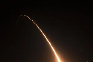 Ông Trump tuyên bố triển khai 20 tên lửa đánh chặn ở Alaska