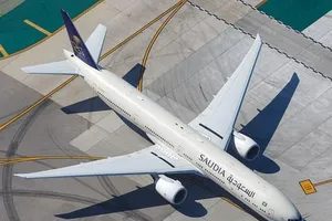 Máy bay quay đầu vì hành khách quên con ở sân bay