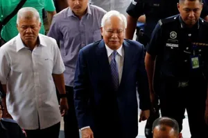 Cựu thủ tướng Najib bị tố tham nhũng hàng tỉ USD để sửa nhà