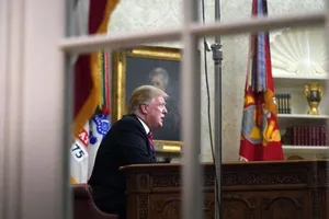 Lộ diện người đứng sau vụ Mỹ trục xuất 60 nhà ngoại giao Nga 