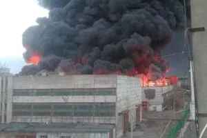 Lửa lớn bao trùm 24.000m2 nhà máy chế tạo tên lửa của Nga