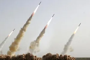 Iran dọa xóa sổ các tàu sân bay Mỹ ở vùng Vịnh