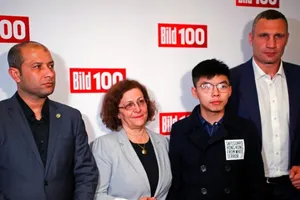 Hoàng Chi Phong gặp lãnh đạo tổ chức tai tiếng ở Syria