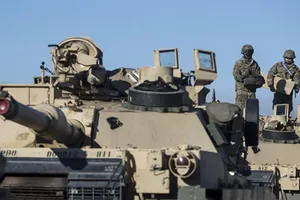 Mỹ tính triển khai 30 xe tăng Abrams bảo vệ các mỏ dầu ở Syria