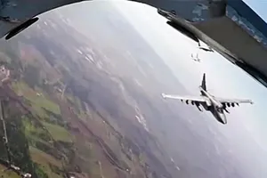 Máy bay chiến thuật Nga lần đầu tuần tra vùng đông bắc Syria