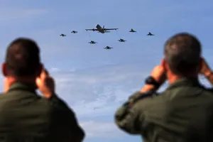 NATO xem Trung Quốc là đối thủ mới