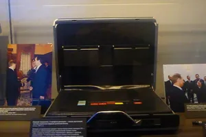 Nga lần đầu tiết lộ chiếc vali hạt nhân trước công chúng