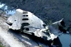 Xuất hiện video tên lửa Iran bắn máy bay Ukraine