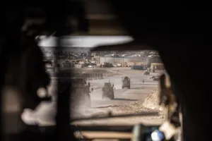 Xe quân sự Mỹ tại căn cứ không quân Al Asad ở Iraq hồi tháng 1. Ảnh: The New York Times