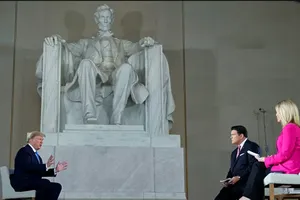 Tổng thống Mỹ Donald Trump trả lời phỏng vấn kênh Fox News.