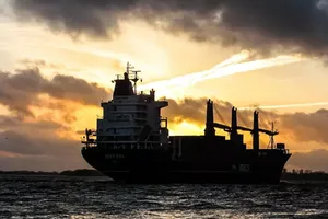 Không có người mua, hàng loạt tàu dầu Venezuela kẹt giữa biển 