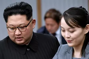 Nhà lãnh đạo Triều Tiên Kim Jong-un và em gái Kim Yo-jong. Ảnh: REUTERS