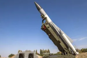 Hệ thống phòng không S-200 do Nga chế tạo.