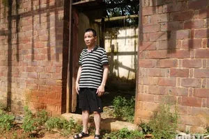 Ông Zhang Yuhuan trở về nhà ở huyện Tiến Hiền, TP Nam Xương, tỉnh Giang Tây sau 27 năm ngồi tù oan hôm 4-8. 