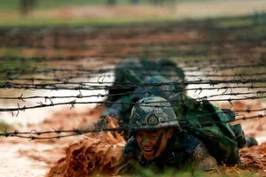 Binh sĩ Trung Quốc tập trận ở TP Trạm Giang, tỉnh Quảng Đông năm 2017. 