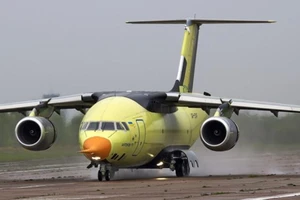 Ukraine sản xuất máy bay đầu tiên không có bộ phận của Nga