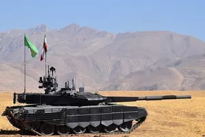 Iran điều 200 xe tăng bọc thép giúp Armenia chống Azerbaijan?