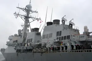 Mỹ lại điều tàu chiến đi qua eo biển Đài Loan