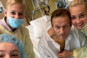 Ông Navalny trả lời đài Mỹ: 'Tôi bị đầu độc và tôi sắp chết'