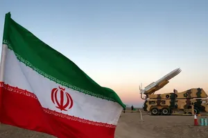 Mỹ dọa phá hủy tên lửa Iran nếu dính dáng tới Venezuela