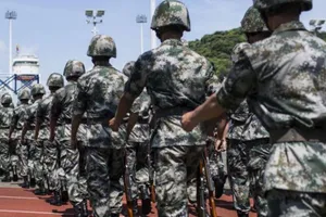 Ông Trump ra sắc lệnh mạnh mẽ nhằm vào quân đội Trung Quốc