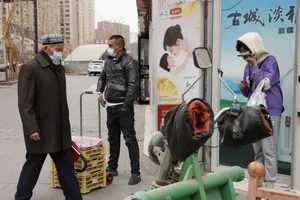 Trung Quốc trả đũa trừng phạt Mỹ, Canada liên quan Tân Cương