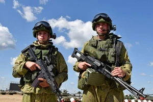 EU cảnh báo 150.000 quân Nga tập trung xung quanh Ukraine