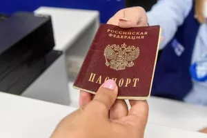 Nga lệnh bỏ tất cả hộ chiếu Ukraine tại Donbass