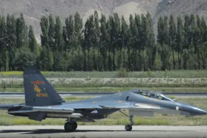 Vì sao vũ khí Trung Quốc rẻ hơn vũ khí phương Tây nhưng bị 'thất sủng' nhanh?