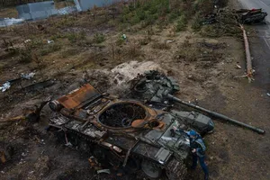 Vì sao xe tăng uy lực Nga có nguy cơ bị thổi bay tháp pháo ở Ukraine?