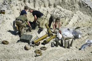 Chậm giao vũ khí cho Ukraine, Mỹ và phương Tây đang trao lợi thế cho Nga ở Donbass