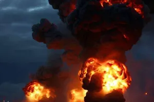 Bị Mỹ cấm phóng tên lửa ATACMS sang Nga, Ukraine dùng vũ khí 'cây nhà lá vườn'