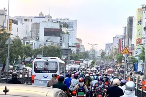 Cửa ngõ Tân Sơn Nhất ùn ứ triền miên, các dự án giải cứu hiện ra sao?