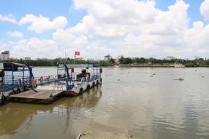 Bến phà Bình Quới ngưng hoạt động tròn 1 năm, người dân tiếp tục chờ đợi