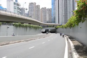 Ngắm diện mạo mới của hàng loạt cây cầu, hầm chui ở TP.HCM sau chỉnh trang