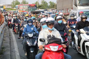 58.000 hành khách về quê qua bến xe Miền Tây trong ngày 26 Tết