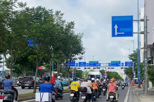 TP.HCM điều chỉnh, thay mới hàng loạt biển chỉ dẫn đường bộ