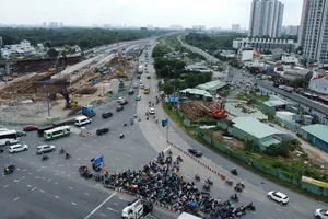 Nút giao An Phú, Mỹ Thủy, kênh Tham Lương - Bến Cát lại bị điểm tên vì tiến độ