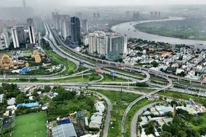 Điều chỉnh giao thông nhánh đường kết nối nút giao Cát Lái