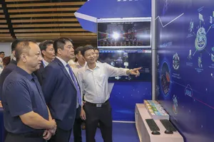 Khai mạc triển lãm công nghệ điện lực 