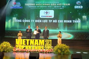 EVNHCMC được vinh danh 'Thương hiệu hàng đầu Việt Nam 2025'