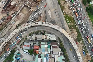 Cầu vượt ở nút giao An Phú lộ diện, về đích đúng 31-12