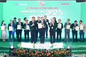 EVNHCMC được vinh danh Doanh nghiệp xanh TP.HCM 2025