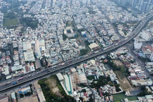 TP.HCM giải bài toán ùn tắc bằng đường trên cao
