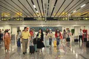 TP.HCM: Bến xe, nhà ga, sân bay sẵn sàng phục vụ người dân dịp Tết Dương lịch