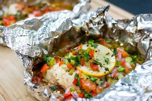 Nguy hại sức khỏe từ màng bọc thực phẩm bằng kim loại