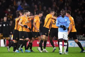 Dẫn 2 bàn, Man. City vẫn thua sốc Wolves 10 phút cuối